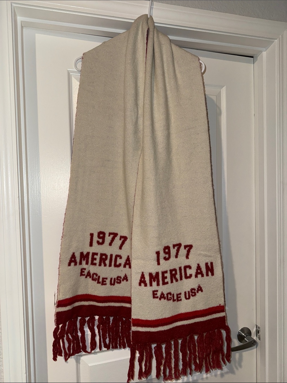 American Eagle Outfitters Cream and Red Logo Knit Scarf - Picture 3 of 3